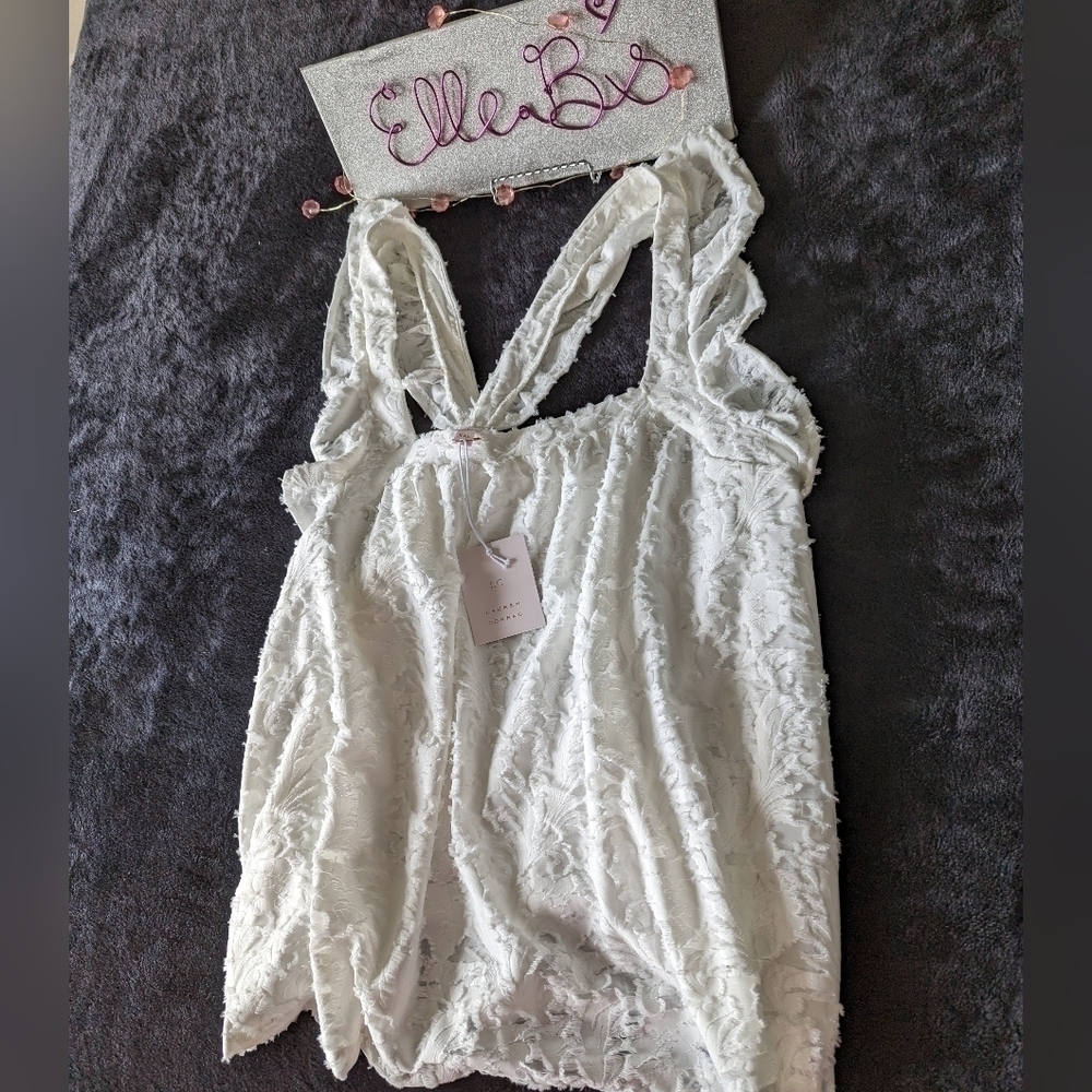 Lauren Conrad Ruffle Top - Picture 9 of 12